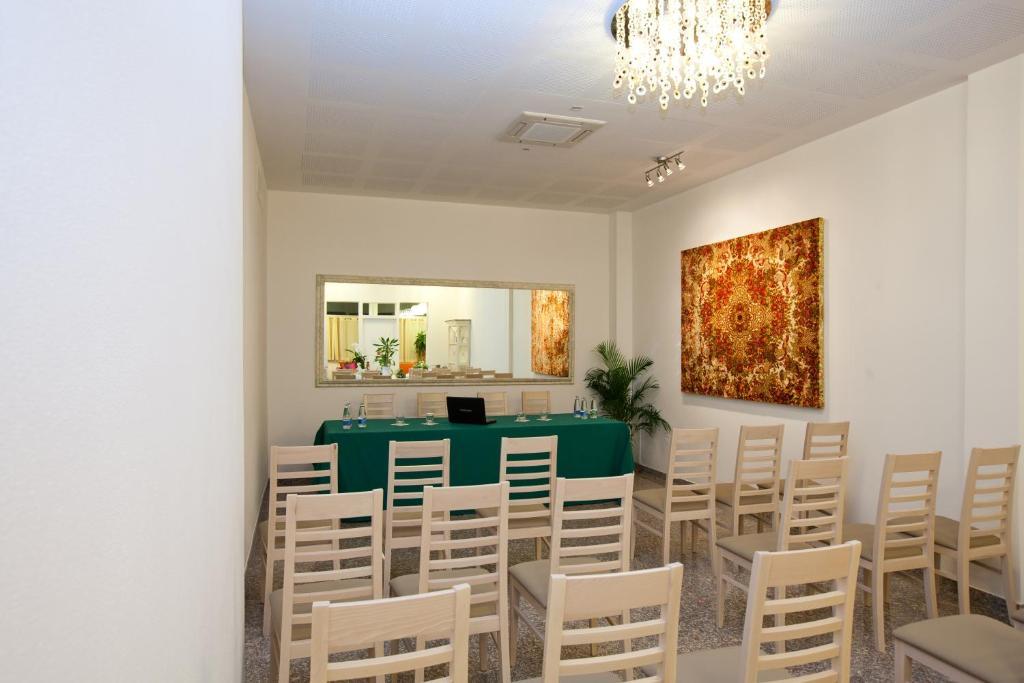 Hotel Ristorante Cesare Savignano sul Rubicone Exterior photo
